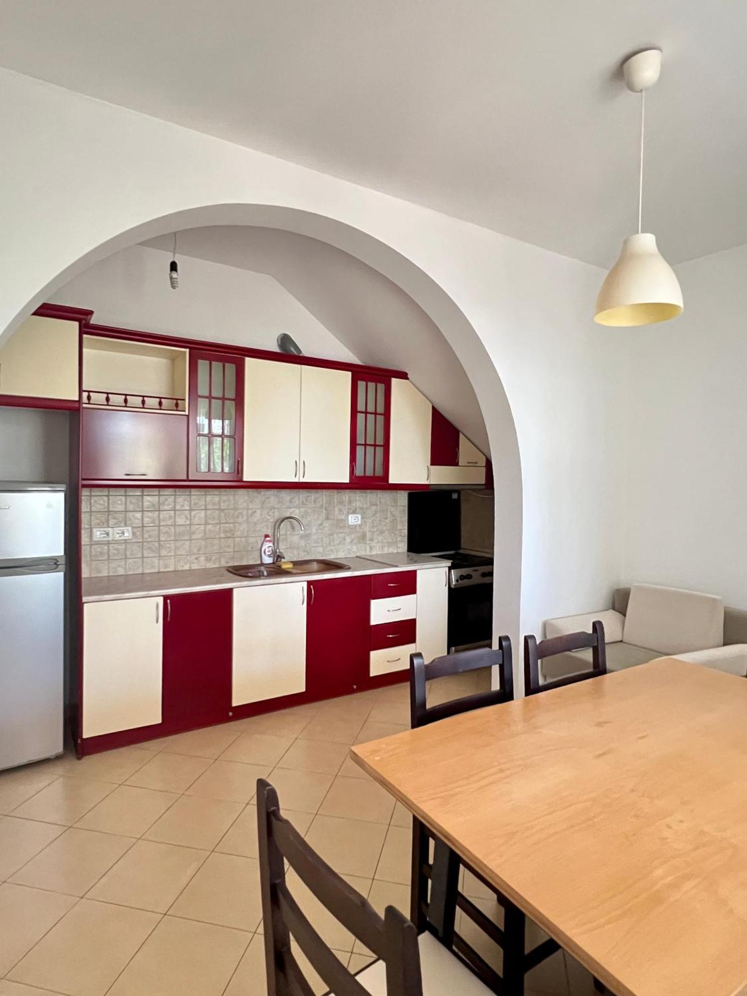 סרנדה Vila Gjoni מראה חיצוני תמונה